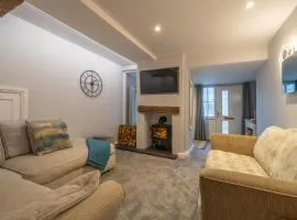 Laburnum Cottage - Windermere Town Centre, with Parking