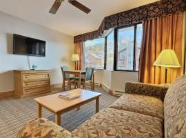 Studio 565 Perfect Location with Pool and Hot Tub, ξενοδοχείο σε Crested Butte