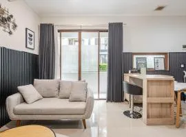 2BR Apartment at Vanya Park Asatti Garden BSD City