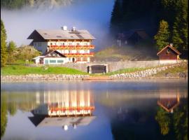 Gasthof Gosausee, nhà khách ở Gosau