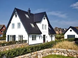 Ferienhaus Horsa Hoog - Luxus, Lage, Leichtigkeit mit Wellenrauschen in Wenningstedt Sylt