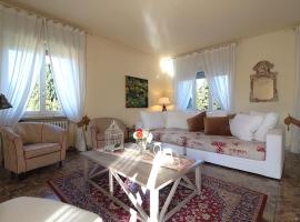 Provenzale Apartment, Lago Di Garda, Jacuzzi, hotel sa Desenzano del Garda