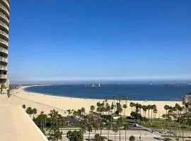 2 Bed Ocean View Balconys Corner Unit LB Convention Center