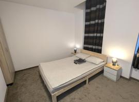 Sandor Central Studio Apartment, hotel v destinaci Târgu-Mureş