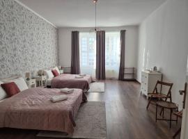 WE STAY APARTMENTS, hotel di Bratislava