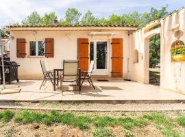 Petite maison avec terrasse - Soleil et Jardin, hotel v destinaci Les Arcs sur Argens