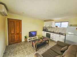 Charming 2br Granny Flat Retreat, hotel a Blacktown