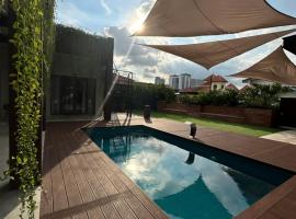 Chrisenbel Hideaway Retreat, hotell i Petaling Jaya