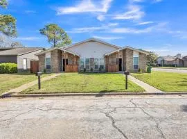 Relaxing Family Retreat in West Arlington Duplex