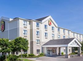 Super 8 by Wyndham Peterborough, hotelli kohteessa Peterborough