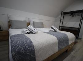 Holiday HOME, hotel u gradu Varburg