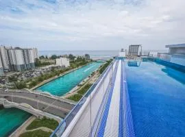 Luxury 2BHK Apartment with Ocean View and Infinity Pool