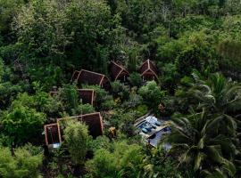 The Tukad Gepuh Cottage and Resto, ξενοδοχείο σε Nusa Penida