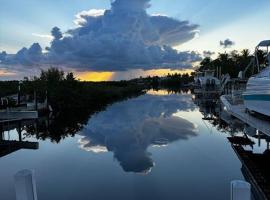 Star Room Dormitory Room Barnacle Bed and Breakfast, Hotel in Big Pine Key