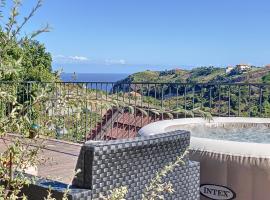 SevenHouse by Atlantic Holiday, hotel di Porto da Cruz