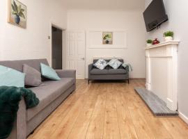 Modern 3 bed, sleeps 8, hotel em Saint Helens