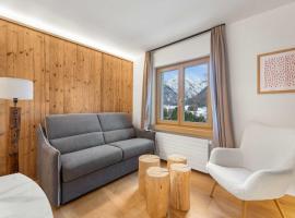 Luxury Apartment near St Moritz, hotel en Pontresina