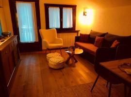 mansardacourmayeur – hotel w mieście Courmayeur