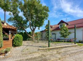 Wellness Estate Hedonia Near Varaždin - Happy Rentals, tradicionalna kućica u gradu 'Majerje'