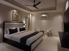 Hotel Grand Clayton Near Delhi airport