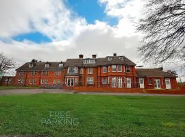 Trivelles Gatwick Hotel & airport Parking, hotel en Crawley