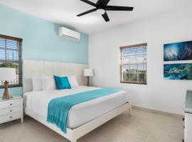 Ridge 2 Bedroom: Grand Turk şehrinde bir otel