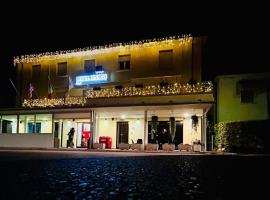 Hotel Benaco Mavras, hotel en Peschiera del Garda