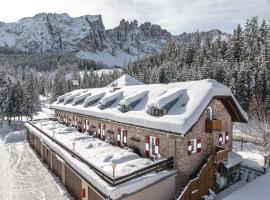 Residence Chris Appart, hotel i Carezza al Lago