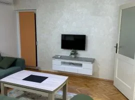 Apartman Autobuska