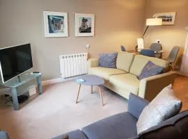 Bowness On Windermere, Excellent Apartment For 4 With Parking