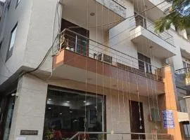 Hotel Comfort Inn Noida Sector 26