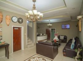 Charming Retreat and Free Breakfast, hotell i Lubumbashi