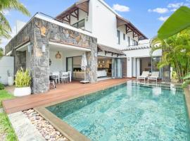 Luxury Villa - 2 minutes walk from the beach, hotel in Grand Bay