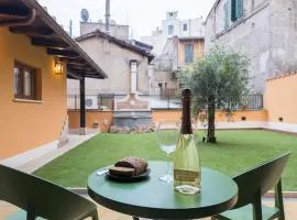 The Best Rent - Wonderful flat with Jacuzi and garden