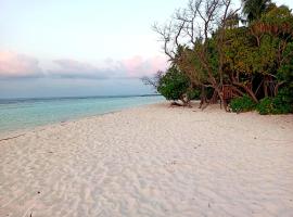 Viesnīca Dhoadhi Beach Inn pilsētā Omadhoo