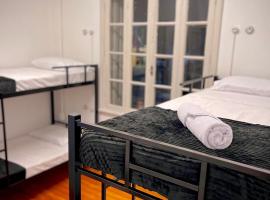 Urban Nomad Hostel and Food Av Paulista، فندق في ساو باولو