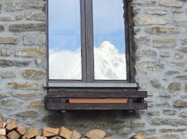 Lo Tatà - Maisons de Charme - Caratteristico Appartamento a 2 passi da Courmayeur, hotel di Pre-Saint-Didier