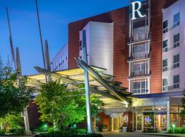 Renaissance Boston Patriot Place Hotel، فندق في فوكسبوروه