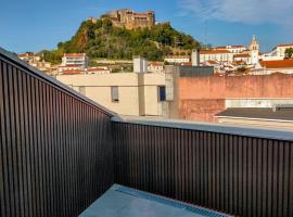 Castle Studios, hotel in Leiria