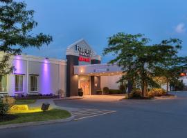 Viesnīca Fairfield Inn & Suites by Marriott Belleville pilsētā Belvila