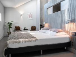 Luxury Room Near Oss Train Station & De Weverij, hotel u gradu Os