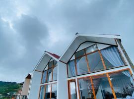 Dieng cabin atas awan, hótel í Wonosobo