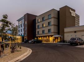 Fairfield Inn & Suites by Marriott Butte, hotel em Butte