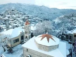 Traditional stone house - Dimitsana