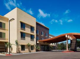 Viesnīca Fairfield Inn & Suites by Marriott San Diego Carlsbad pilsētā Kārlsbāda