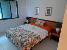 Beautiful room with magic ocean view, hotel in Arrecife