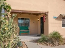 Grandma's Old Town Adobe House! Hot Tub & Pet Friendly & No Pet Fee!