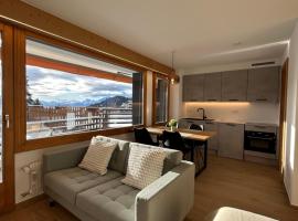 Studio moderne et cosy avec piscine et sauna, khách sạn ở Crans-Montana