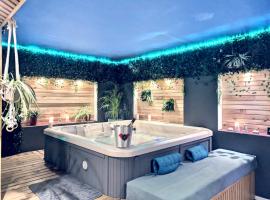 Montauban में L'alcôve du 510 - Spa - chambre romantique - sauna - salle de jeux, जकूज़ी के साथ होटल