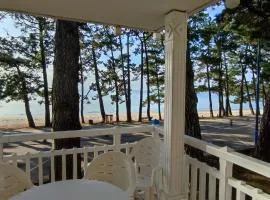 La Cabine - vue sur la plage